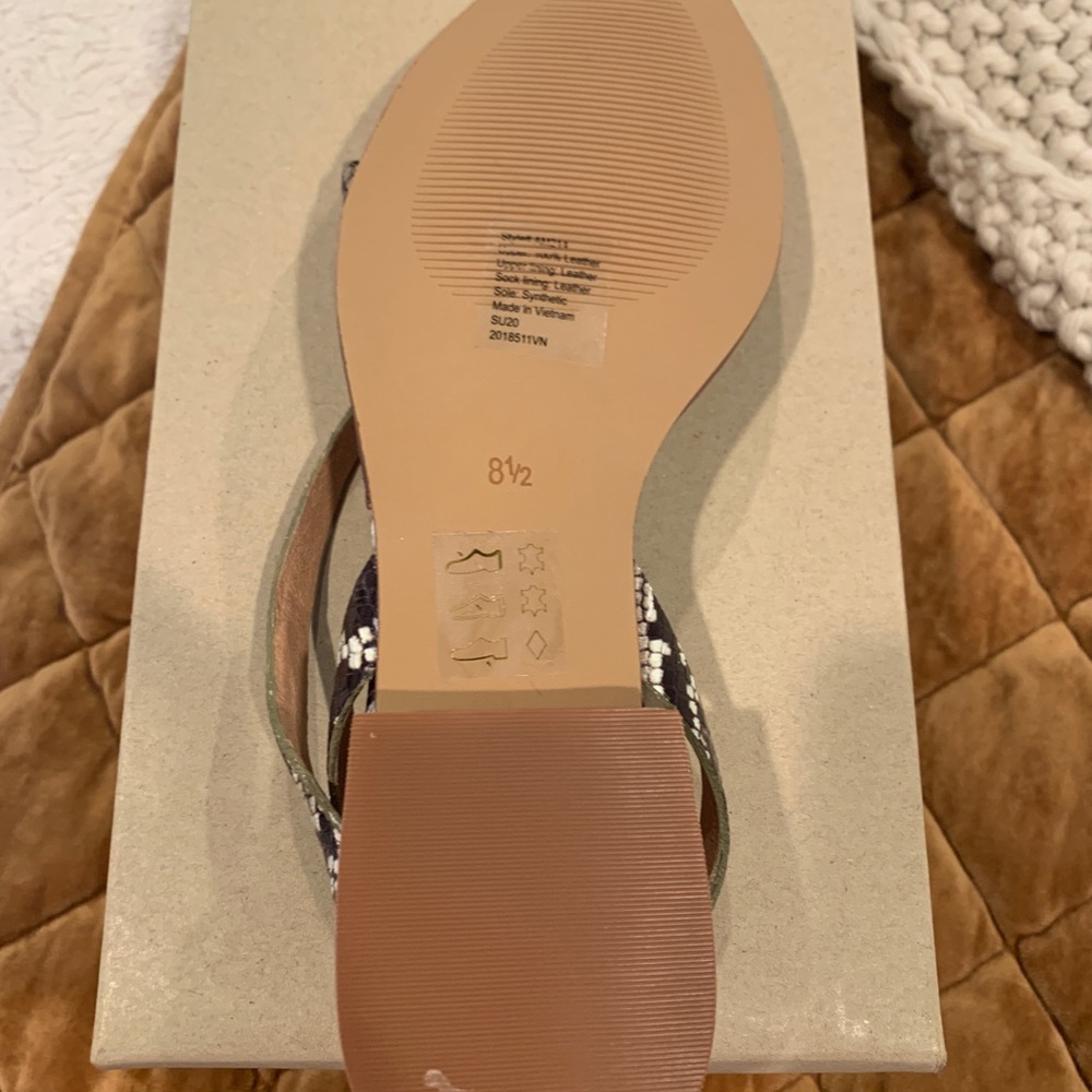 NIB Madewell Asymmetrical Sandals Leather - Picture 3 of 6